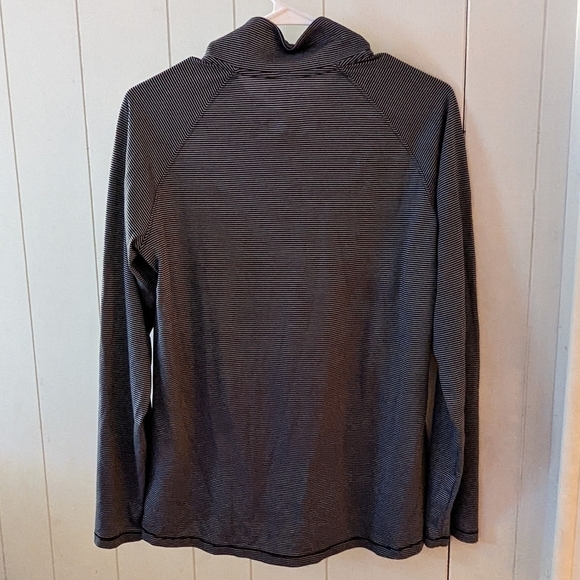 Under Armour Women's Stripe Tech 1/4 Zip - Picture 3 of 4